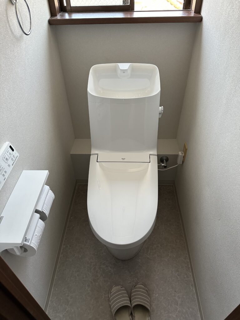 明石市でトイレリフォーム　以前より広いトイレになり悩みが解消されました！