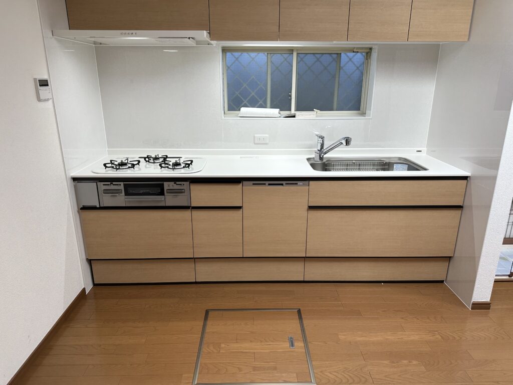 神戸市西区でキッチンリフォーム　作業楽々でスペースの有効活用