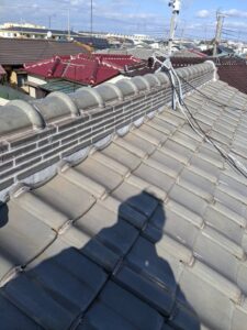 加古川市Y様邸の屋根。瓦を撤去する前の画像