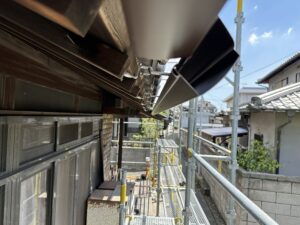 加古川市のお客様邸に足場を組んだ様子