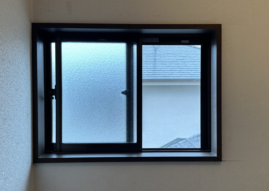 明石市リフォーム　1日あれば施工可能！内窓リフォーム　