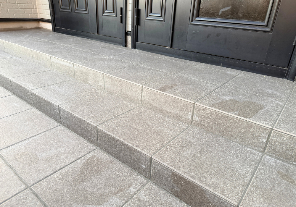 加古川市リフォーム　K様邸　玄関ポーチ　施工後