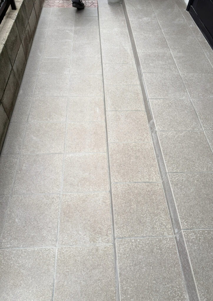 加古川市リフォーム　K様邸　玄関ポーチ　施工後