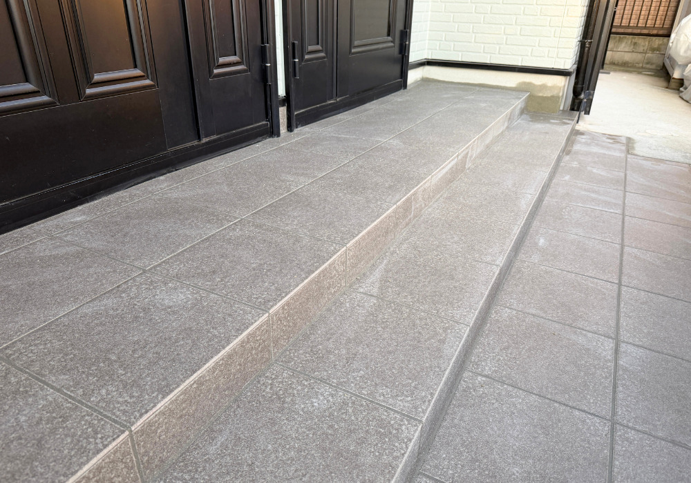 加古川市リフォーム　K様邸　玄関ポーチ　施工後