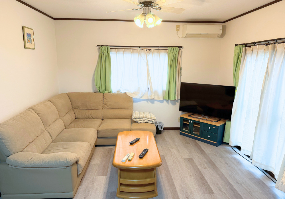 加古郡　アクセントクロスで生活に彩りを。内装リフォーム　