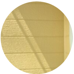 中塗りが完了した外壁