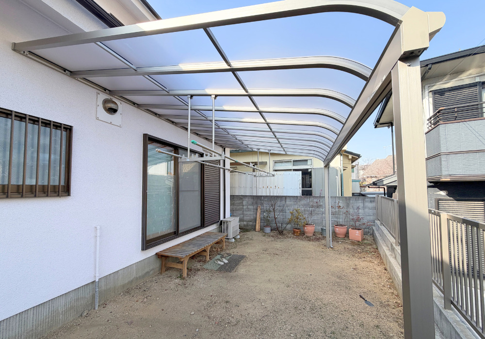 明石市リフォーム　大きなテラスで洗濯物も安心して干せます