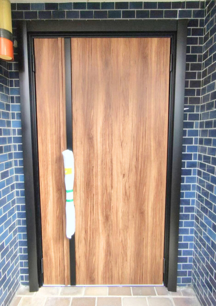 明石市　お家が生まれ変わる！断熱だけではないデザインもこだわったドアと窓リフォーム※作成済みです