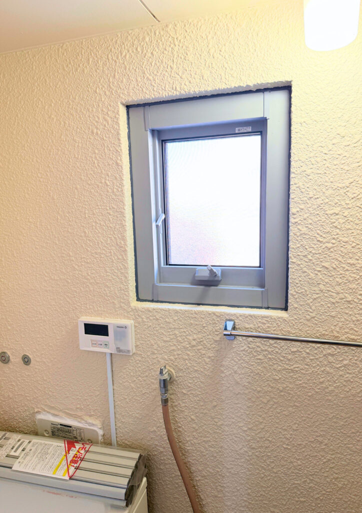 明石市リフォーム　M様邸　浴室窓　施行後