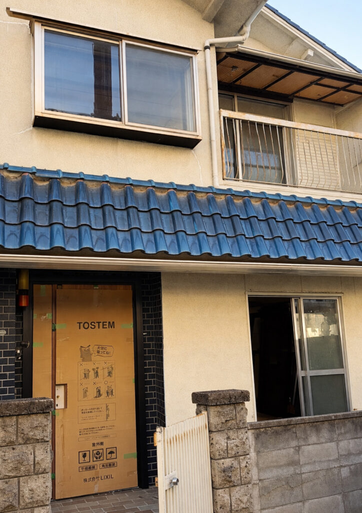 明石市で木目が映えるこだわりの外装/エクステリアリフォーム