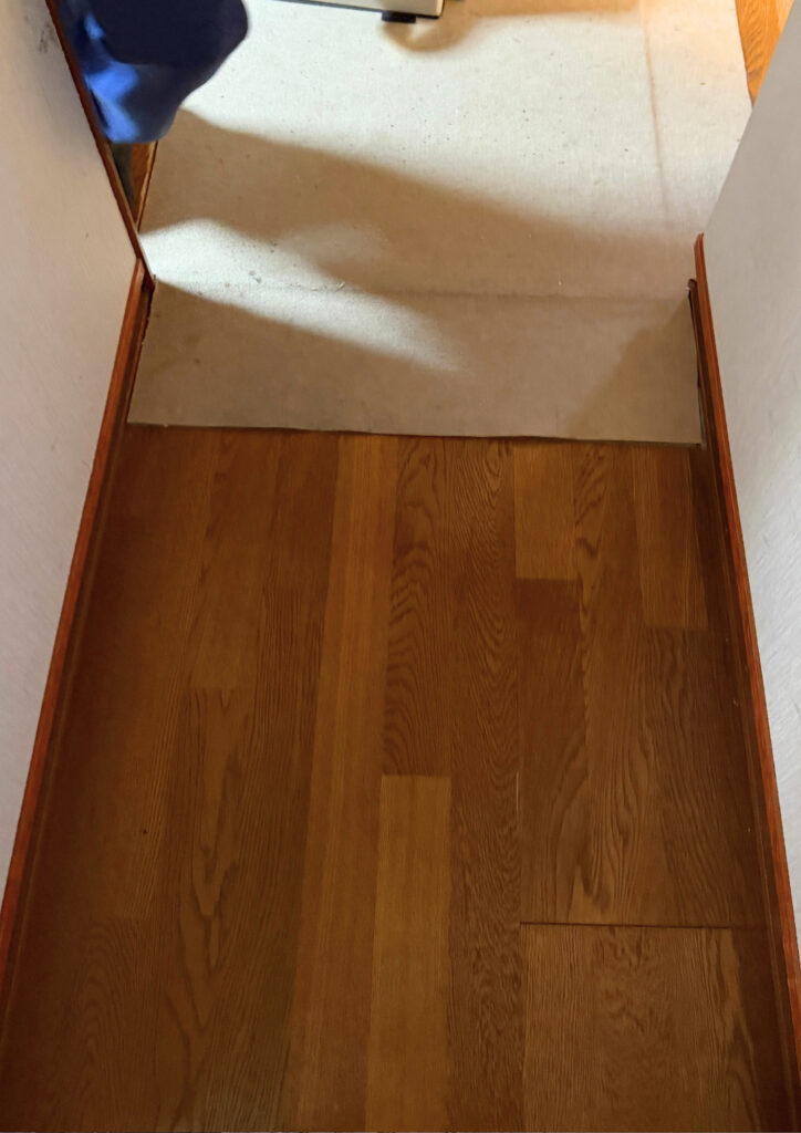 明石市　フローリング張り替え工事をし、廊下が明るく広く見えるようになりました※作成済みです