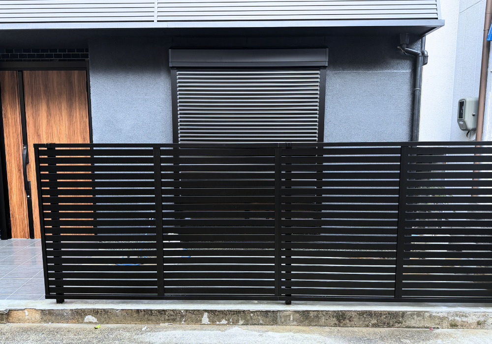 明石市リフォーmジュ　K様邸　外装工事　フェンス施工後