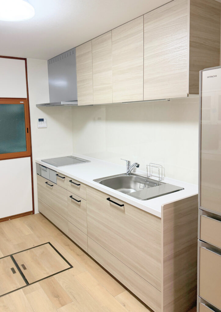 明石市で暮らし方に合わせた永大のシステムキッチンにリフォーム