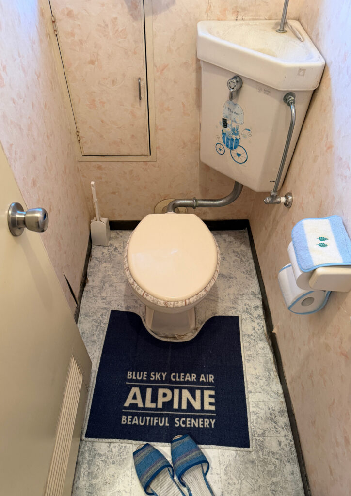 明石市　内装パックがついたローコストトイレリフォーム　