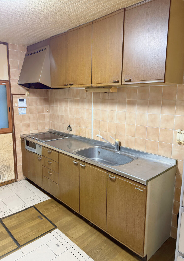 明石市　暮らし方に合わせた永大のシステムキッチンにリフォーム